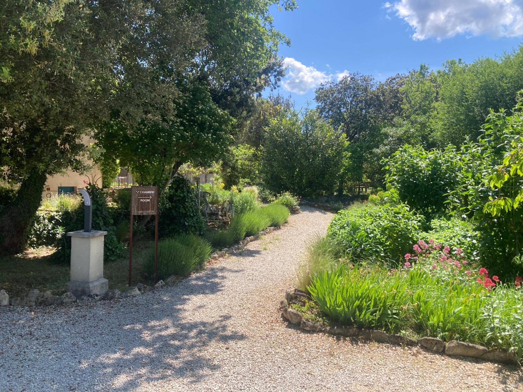 Clos Des Lavandes - Chambres Et Suites De Charme Climatisees-Luberon Lacoste  Zewnętrze zdjęcie